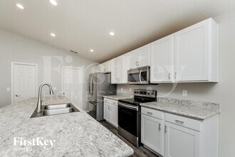 851 Orleans Dr in Eagle Lake, FL - Building Photo - Building Photo