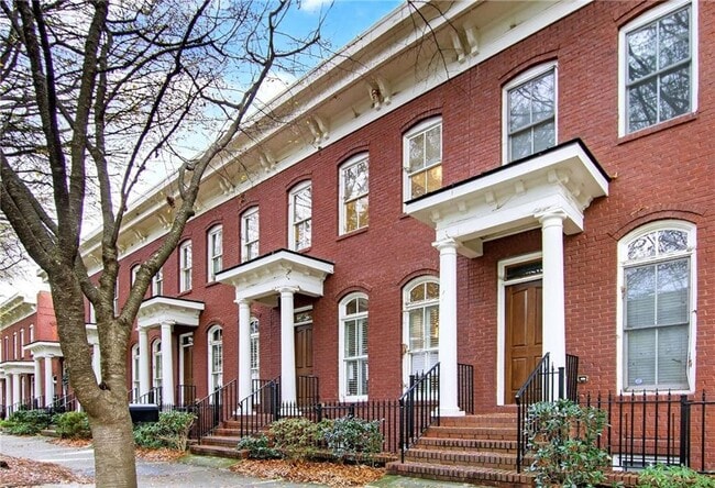 841 Inman Vlg Pkwy NE in Atlanta, GA - Building Photo - Building Photo