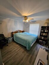 1588 Burr Oak Ct in Wheaton, IL - Building Photo - Building Photo