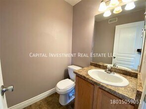 1441 Heather Ln in Syracuse, UT - Building Photo - Building Photo