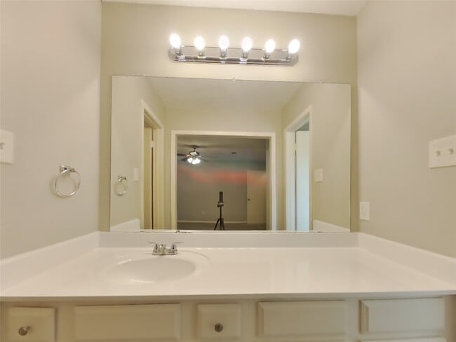 property at 3434 Deer Valley Dr