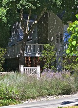 4855 Wikiup Bridgeway in Santa Rosa, CA - Building Photo - Building Photo