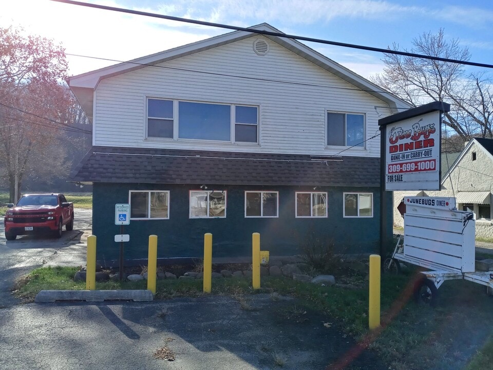 800 Meadow Ave in East Peoria, IL - Building Photo