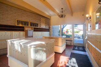 Suburbian Garden in Fremont, CA - Building Photo - Interior Photo