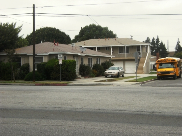 3291 E Artesia Blvd in Long Beach, CA - Building Photo