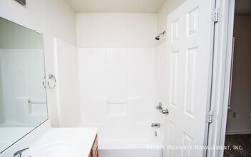 1206 N Bangor Ave in Lubbock, TX - Foto de edificio - Building Photo