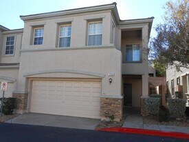 703 Respectful Ridge Ave in Henderson, NV - Building Photo