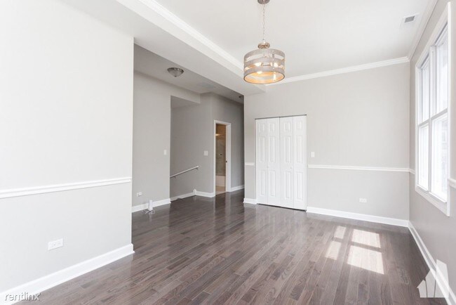1733 N Artesian Ave-Unit -Apt 2 in Chicago, IL - Building Photo - Building Photo