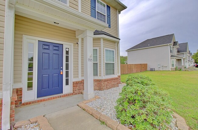 935 Mustang Ln NE in Ludowici, GA - Building Photo - Building Photo