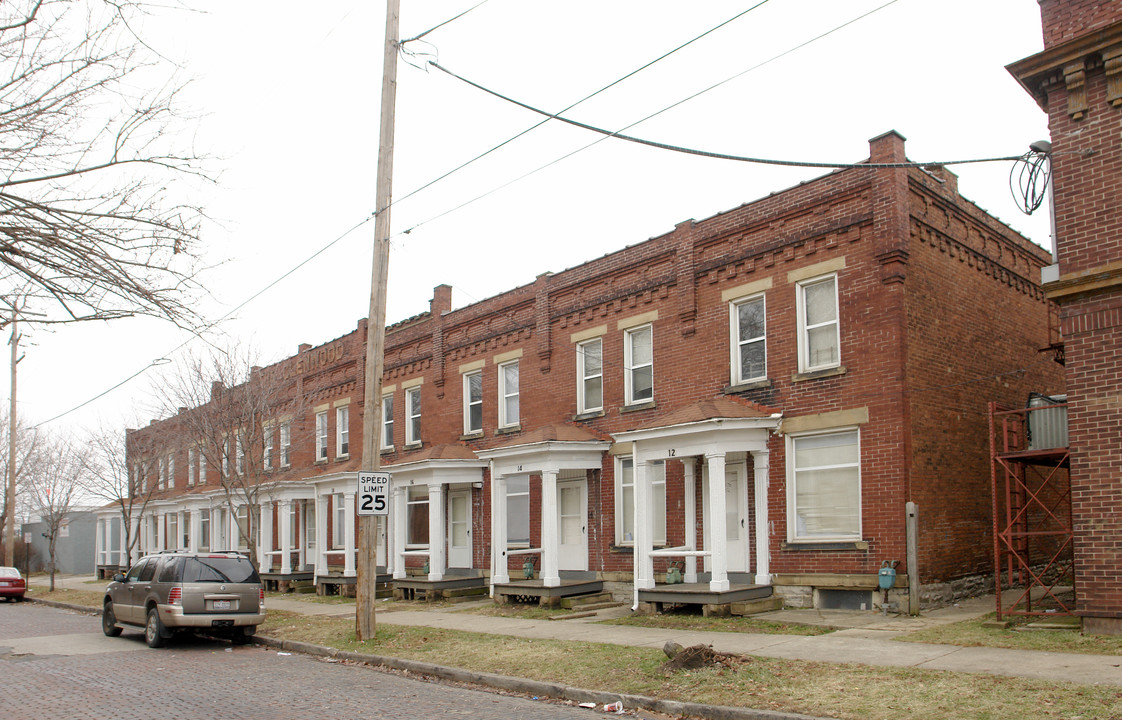 12-30 N Glenwood Ave in Columbus, OH - Foto de edificio