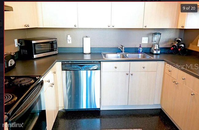 1714 Park Ave-Unit -Apt 203 in Baltimore, MD - Foto de edificio - Building Photo
