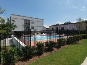 Hillside Lofts in Augusta, GA - Foto de edificio - Building Photo