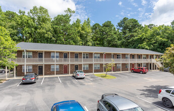 Copperfield Apartments in New Bern, NC - Foto de edificio - Building Photo