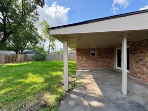 1710 Longhorn Dr in Houston, TX - Building Photo - Building Photo