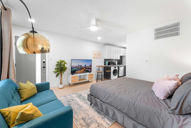 property at 513 Pecan Grove Rd