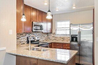 8165 S Fillmore Way in Centennial, CO - Building Photo - Building Photo