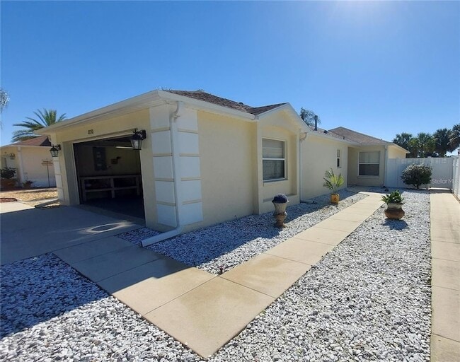8830 SE 167th Mayfield Pl, Unit 200 in the Villages, FL - Building Photo - Building Photo