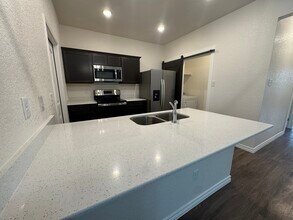 5205 Rose Gdn Lp in Killeen, TX - Foto de edificio - Building Photo