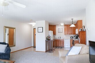 2519 Bristol Dr in Ames, IA - Building Photo - Building Photo