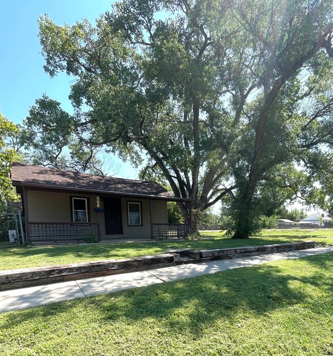 property at 508 S Sedgwick St
