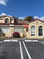 6992 NW 166 Terrace in Miami Lakes, FL - Building Photo