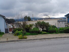 813-815 Baden Ave in South San Francisco, CA - Building Photo