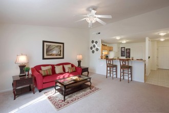 Hunters Crossing by Redwood in Findlay, OH - Building Photo - Interior Photo