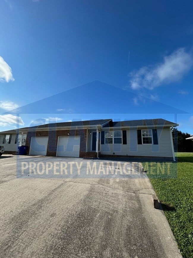 property at 766-768 Urbane Rd NE