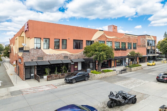 135-185 E 2nd St