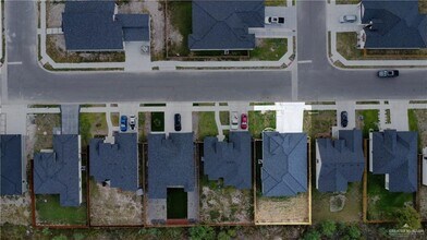 39 N Woody Rd in Edinburg, TX - Building Photo - Building Photo