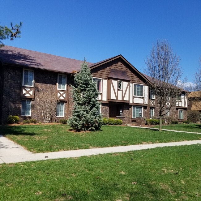 6558 Kingsbridge Dr