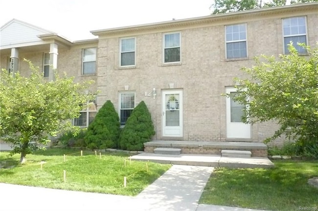 property at 29307 W. Jefferson, #12
