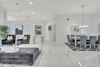 2922 Medinah in Weston, FL - Foto de edificio - Building Photo