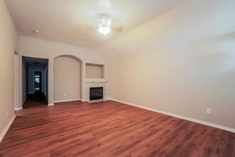 19563 Maywood Falls Cir in Houston, TX - Building Photo - Building Photo