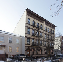 96 Milton St in Brooklyn, NY - Building Photo
