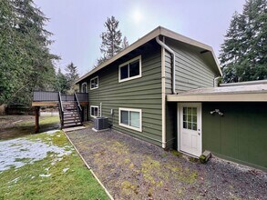 8808 171st Ave NE in Redmond, WA - Building Photo - Building Photo