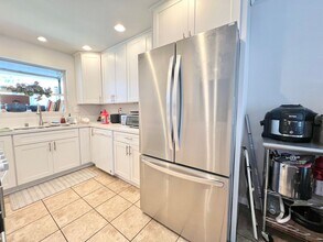 1315 Stevely Ave in Long Beach, CA - Building Photo - Building Photo