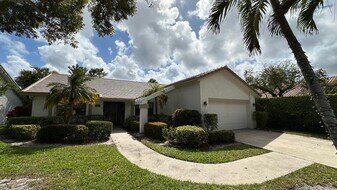 6594 Casabella Ln in Boca Raton, FL - Building Photo