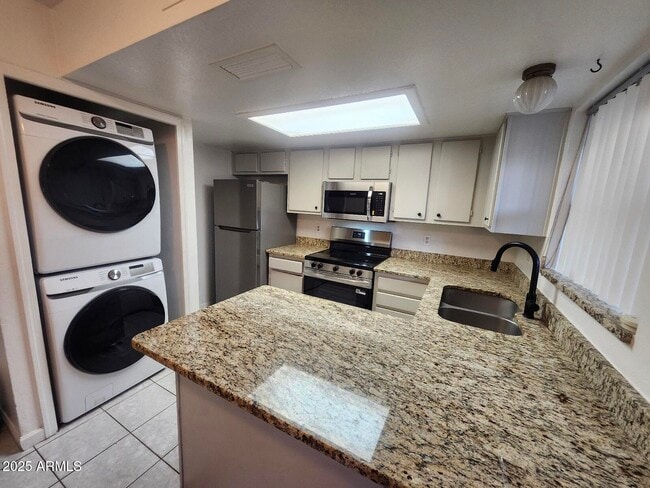 property at 6607 W Jamaica Dr
