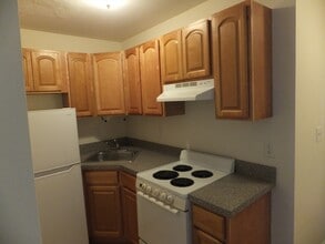 1581 Commercial St in Weymouth, MA - Building Photo - Building Photo