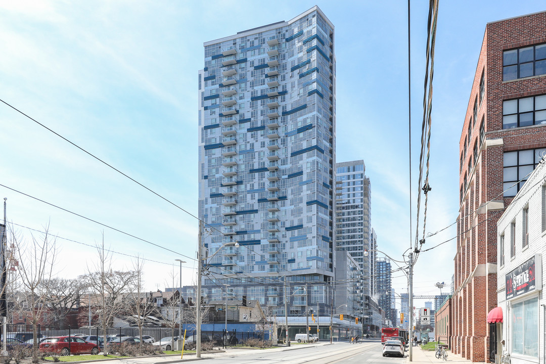 Regent Park: Block 27 in Toronto, ON - Building Photo