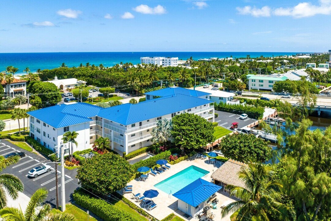 1700 S Ocean Blvd in Delray Beach, FL - Building Photo