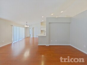 3902 Little Egret Ct, Unit 1 in Lutz, FL - Foto de edificio - Building Photo