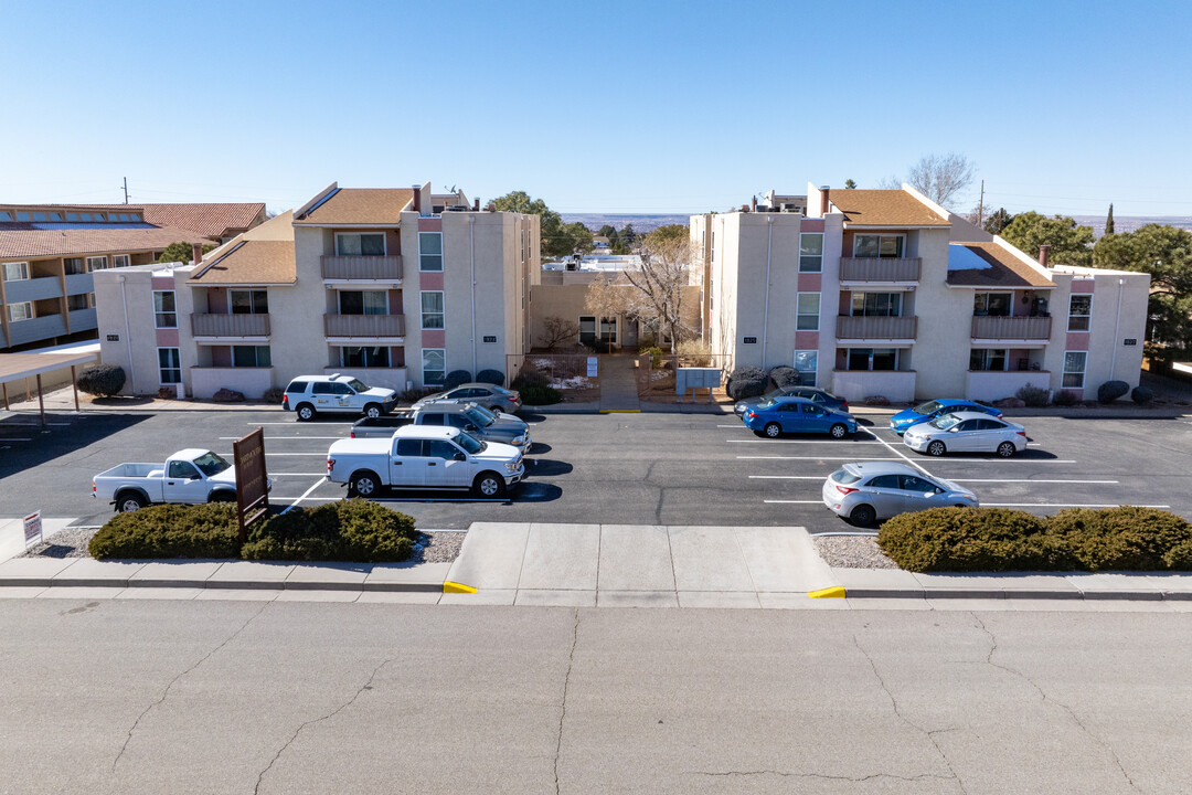 1821-1827 Dartmouth Dr NE in Albuquerque, NM - Building Photo