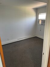29 Monroe Pl, Unit Bottom in Staten Island, NY - Building Photo - Building Photo