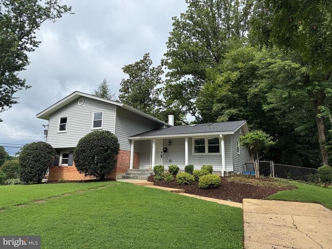 3210 Old Robin St in Fairfax, VA - Building Photo - Building Photo