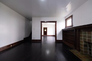 1022 Kenneth Ave in New Kensington, PA - Building Photo