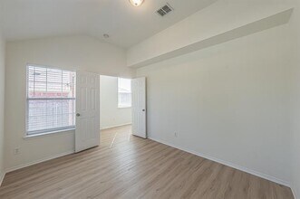 3929 Winter Springs Dr in Fort Worth, TX - Building Photo - Building Photo