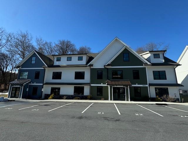 10 S Hls Wy in Wappingers Falls, NY - Building Photo