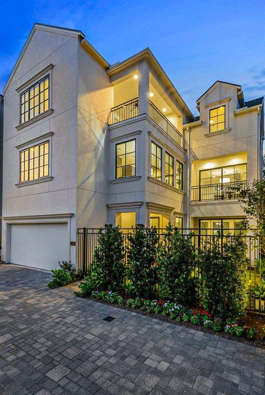 property at 2226 Potomac Dr